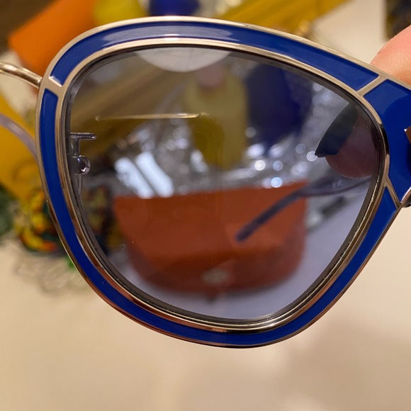 Tory Burch Cat-eye Sunglasses